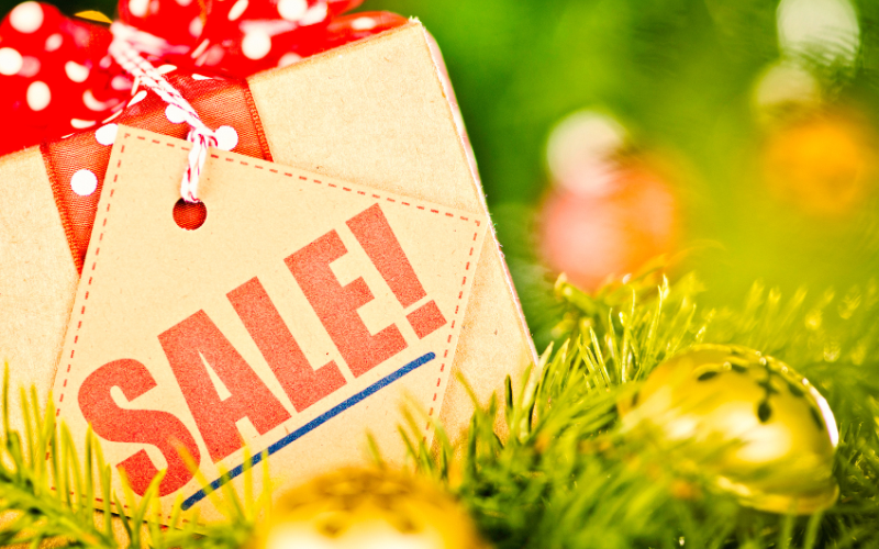 package with sale sign posted by Coheseo